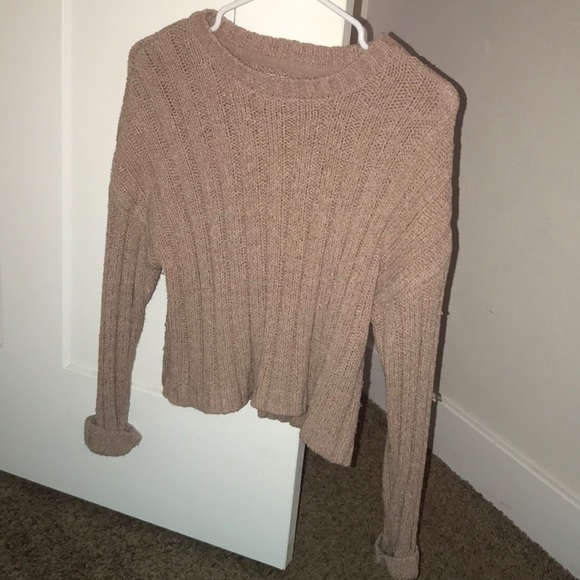 Darker pink sweater - Picture 2 of 2